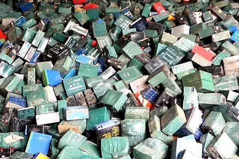㊣江阳南城专业回收汽车电池☯三元锂电池回收处理价格☯专业回收钴酸锂电池